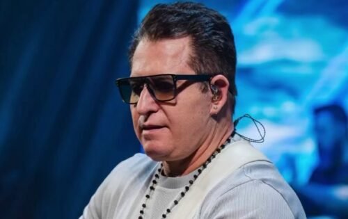 Marrone trinca cinco costelas após cair do palco e passa por cirurgia às pressas