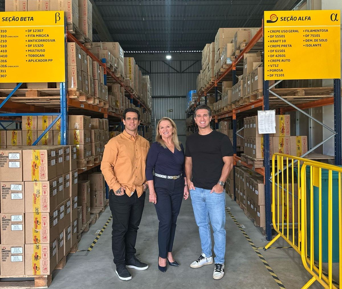 Empresa familiar gaúcha conquista destaque nacional em fitas adesivas e narra trajetória inédita em livro