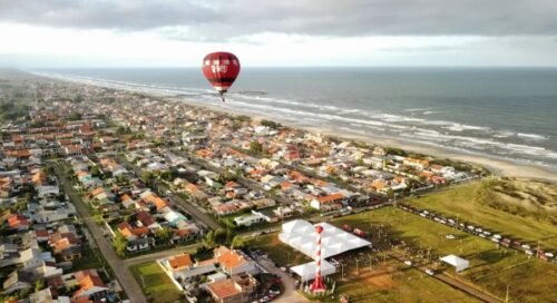 Voo de balão nesta Segunda-feira marcou lançamento do 1º Festival de Balonismo de Cidreira