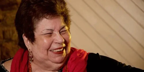 Morre no Rio de Janeiro, aos 84 anos, a cantora Nana Caymmi