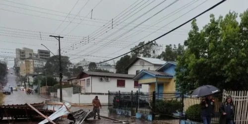 Soledade registra problemas em cerca de 100 casas devido ao temporal