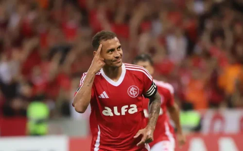 Camisa 10 do Inter, Alan Patrick entra no radar da Seleção Brasileira de Ancelotti