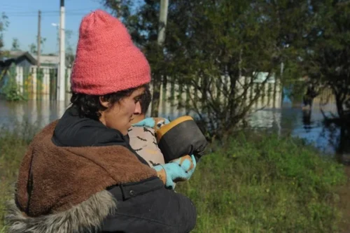 Região das Ilhas: Moradores voltam a acampar na BR 290 por conta dos alagamentos 2 25062025 ilhas 6436