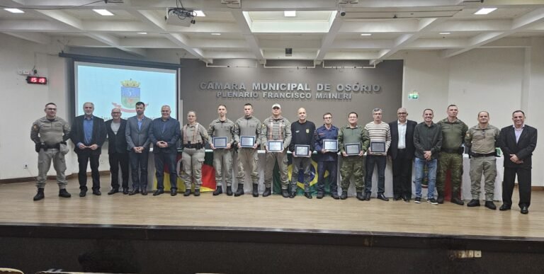 Profissionais da Segurança Pública recebem Homenagem em Osório 3 504533473 1056648326566472 2394162256447610864 n