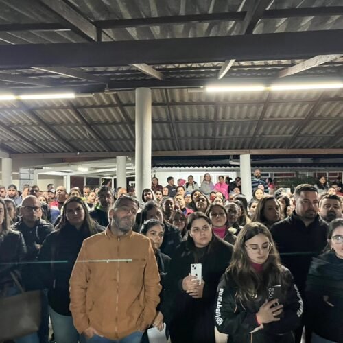 Reunião entre direção da Escola Nehyta Ramos e pais de alunos busca esclarecimentos sobre fim de convênio com a Prefeitura de Osório