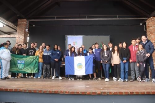 CERIMÔNIA PREMIA AS MELHORES EQUIPES DOS JOGOS ESCOLARES DE OSÓRIO