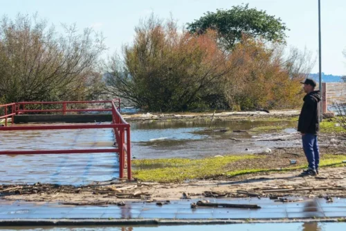 Vento Sul mantém Guaíba represado e clima de melancolia no Extremo Sul de Porto Alegre 7 IMG 7580