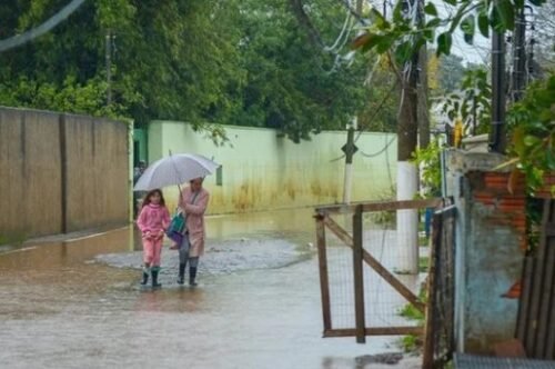 Chuva intensa chega ao RS na tarde deste Sábado e preocupa regiões já afetadas