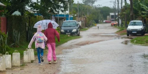 Chuva ganha força nesta quarta-feira e RS segue em alerta para alagamentos e cheia de rios