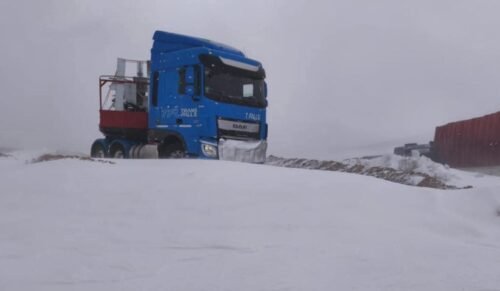 CAMINHONEIROS BRASILEIROS ESTÃO ISOLADOS EM NEVASCA ENTRE CHILE E A ARGENTINA