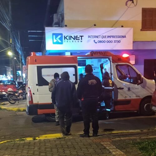 Segundo acidente envolvendo carro e moto, em Osório, com apenas uma quadra de distância