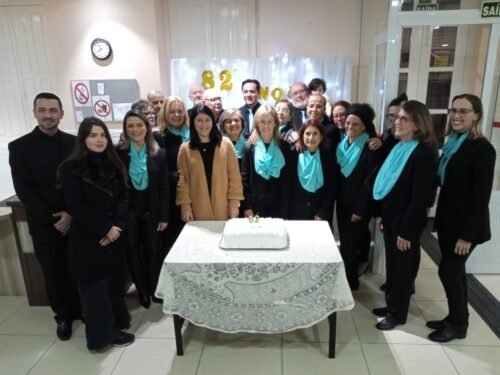 PARABÉNS COM BOLO E APRESENTAÇÃO DO CORAL MUNICIPAL MARCARAM O ENCERRAMENTO DO ANIVERSÁRIO DE 82 ANOS DA BIBLIOTECA PÚBLICA FERNANDES BASTOS 8 516883675 1158838492951383 6781054590317915934 n