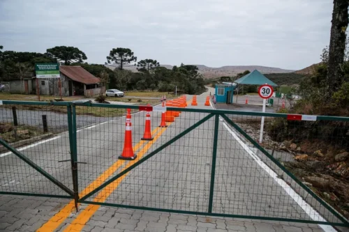 Governo do Paraná enviará avião para fazer translado de corpo de criança que morreu em cânion de Cambará do Sul