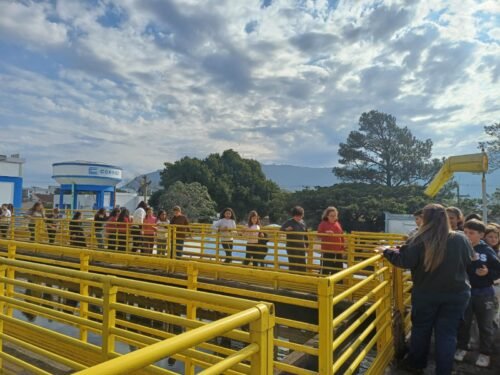 Portas Abertas da Corsan recebe alunos da Escola Major Antonio de Alencar na estação de tratamento de água de Osório