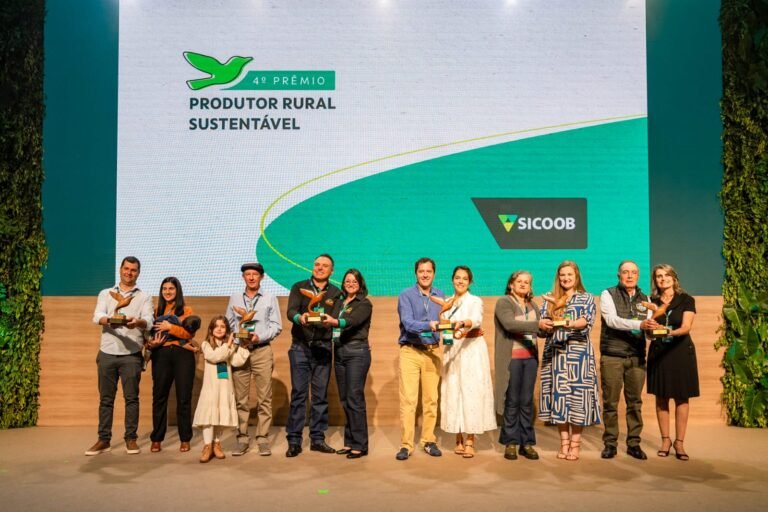 Gaúcho é um dos vencedores da 4ª edição do Prêmio Produtor Rural Sustentável, do Sicoob 19 afab72af 672c 4ee8 a167 3af2b7b30061