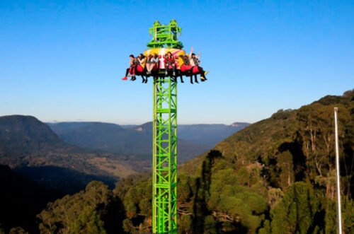 Alpen Park atualiza estado de saúde de adolescente ferido em atração