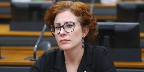 Carla Zambelli é presa na Itália, segundo Ministério da Justiça