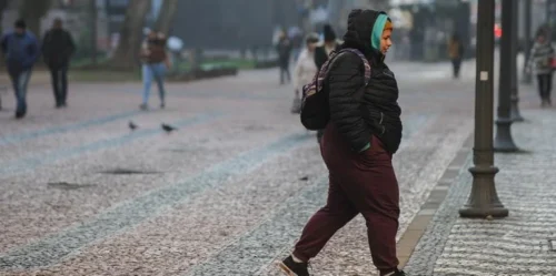 Frio, chuva fraca e instabilidade marcam a Sexta-feira no RS