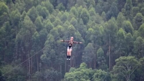 Quem era a mulher que morreu ao cair de quase 100 metros de altura durante prática de rapel