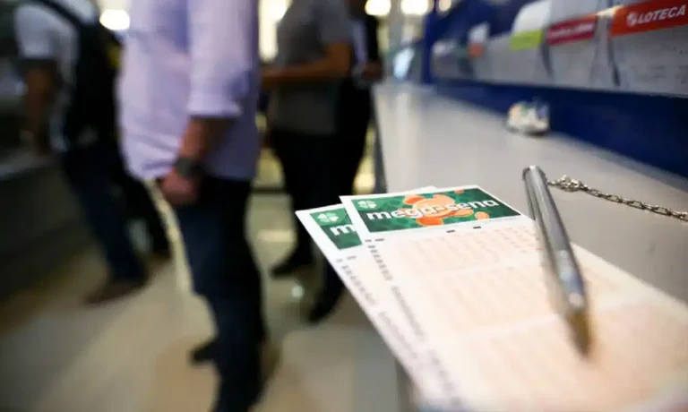 Preços das apostas das Loterias Caixa aumentam a partir desta Quarta-feira 6 volantes da mega sena foto marcelo camargo ab.jpg