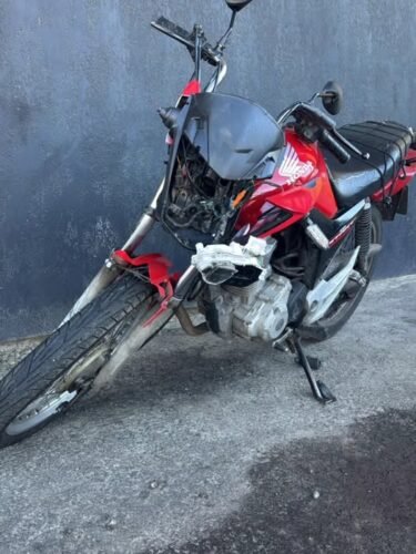 Grave acidente entre carro e moto deixa motociclista ferido em Osório