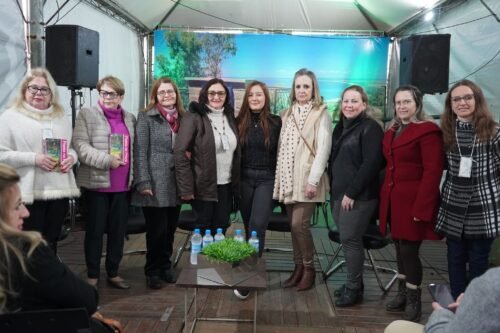 A 15ª Feira do Livro contou com Diversos Lançamentos de Livros e Sessões de Autógrafos em suas Atividades neste Sábado (09), na 38ª FENACAN