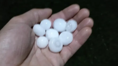 GRANIZO ACOMPANHA CHEGADA DE TEMPORAIS E VAI ATINGIR MAIS CIDADES