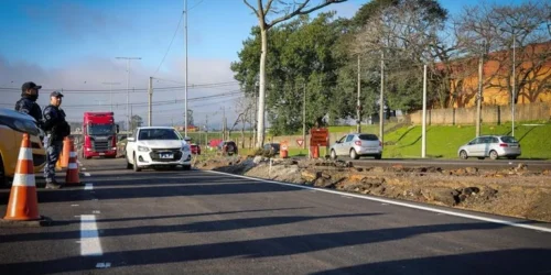 Governo do Estado libera trânsito na pista principal da ERS-118, em Gravataí