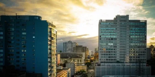 Sábado tem predomínio do Sol no RS, mas pode Chover Fraco na Metade Sul