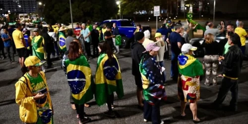 Polícia reforça segurança e fecha Esplanada após prisão domiciliar de Bolsonaro
