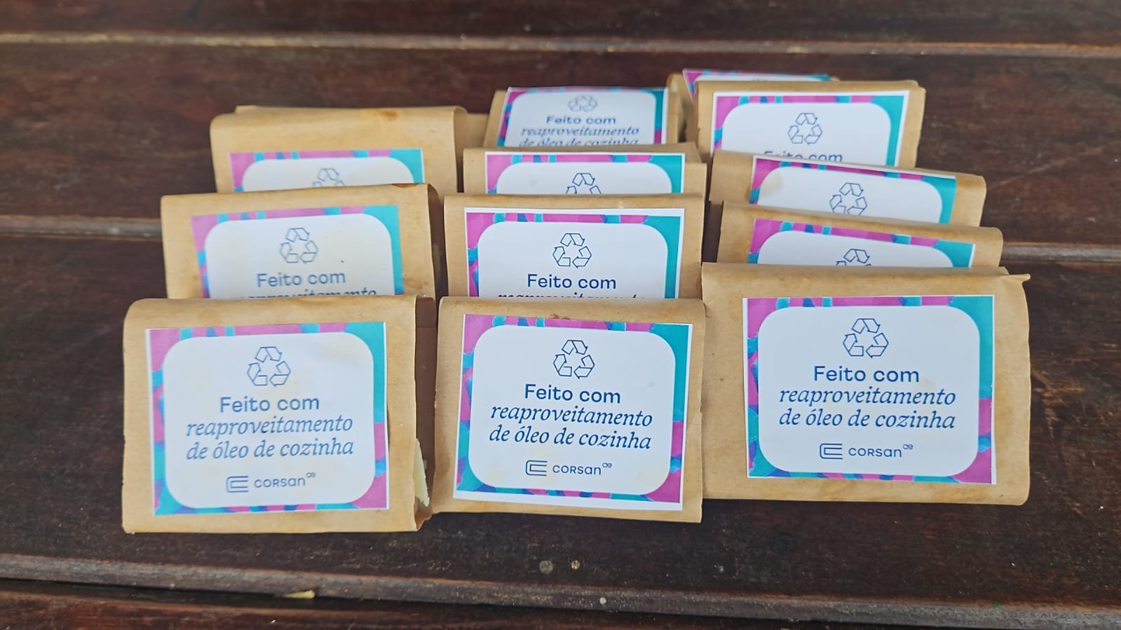 Corsan ensina transformação de óleo usado em sabão ecológico para grupo de mulheres do Jardim Beira-Mar, em Capão da Canoa 1 240f4cd9 3937 4dd8 b003 effc8a8716aa
