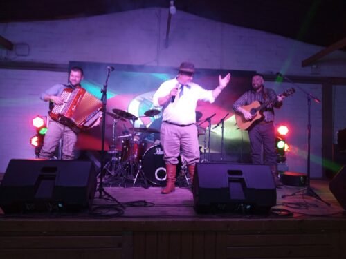 TERTÚLIAS GALPONEIRAS SÃO REALIZADAS NO CTG ESTÂNCIA DA SERRA