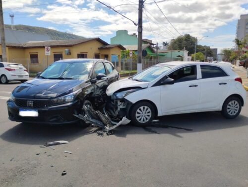 Acidente de trânsito é registrado no Centro de Osório na manhã desta Sexta-feira
