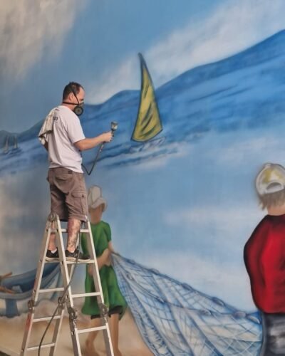 A exposição “Todo Fim é um Novo Começo” celebra a arte de recomeçar em Gramado