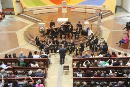 2º CONCERTO DE PRIMAVERA REÚNE APRESENTAÇÃO DE CORAIS E BANDA MUNICIPAL NA CATEDRAL DE OSÓRIO