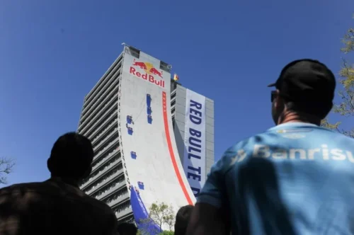 Sonho virou realidade: Sandro Dias quebra recordes em descida de skate na mega rampa em Porto Alegre 9 descida skate213