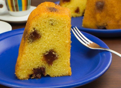 Bolo de fubá (milho) com goiabada