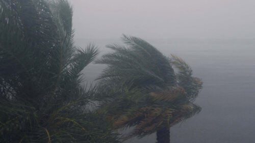 Furacão Melissa atinge a Jamaica com categoria 5 e já é um dos “mais fortes da história”