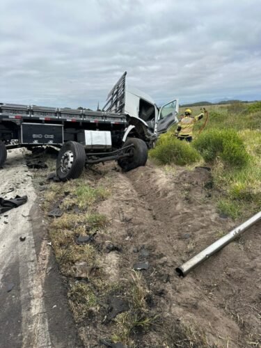 Tragédia rodoviária tira a vida de duas pessoas na ERS-389, em Capão da Canoa 5 3084fff7 a3e3 43c3 8400 e811c374007c