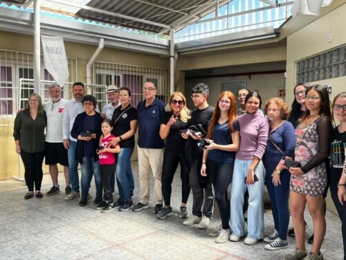 ALUNOS DA REDE MUNICIPAL DE OSÓRIO SÃO BENEFICIADOS COM A ENTREGA DE ÓCULOS DO PROJETO DO LIONS CLUB