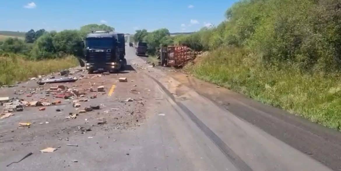 GRAVE Acidente é Registrado na BR-290 em Vila Nova do Sul.