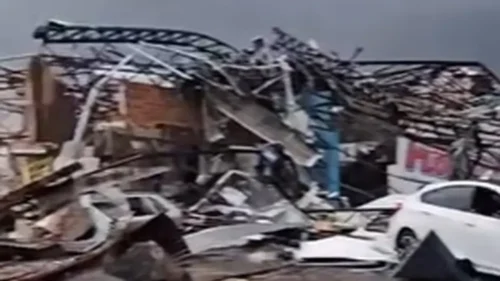 Tornado destrói cidade do Paraná; resgate atua em Rio Bonito do Iguaçu