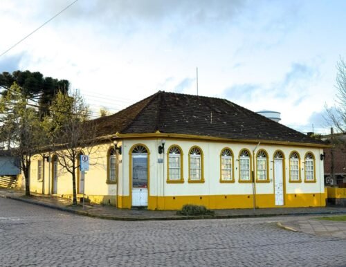 Casa Amarela de São Francisco de Paula começa a ser restaurada nesta Sexta-feira