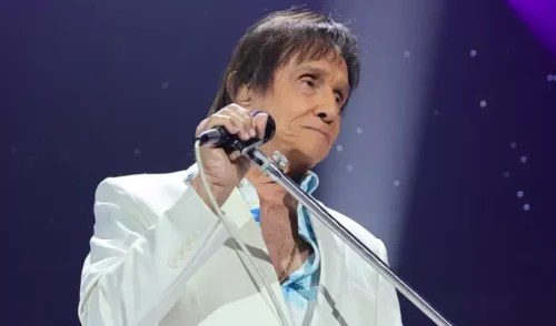 Roberto Carlos sofre acidente de carro em gravação de especial da TV Globo e vai parar no Hospital Arcanjo São Miguel de Gramado