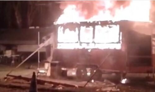 Incêndio em trailer de lanches deixa feridos em Terra de Areia