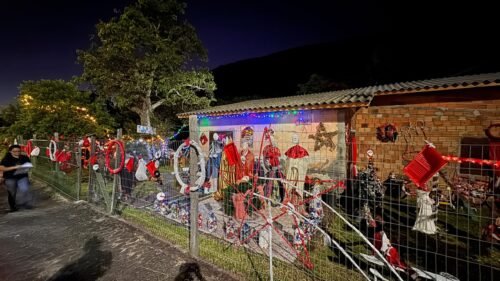 COMISSÃO JULGADORA INICIA VISITAÇÃO DAS CASAS, FACHADAS E VITRINES INSCRITAS NO CONCURSO DE ENFEITES NATALINOS DE OSÓRIO