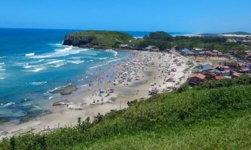 Morte na Praia Grande expõe riscos do mar agitado e falta de guarda-vidas