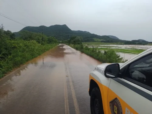 RS tem sete cidades com registro de estragos após chuva forte, diz Defesa Civil