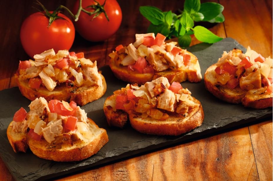 Receitas Saborosas Bruschettas de Atum, Espaguete com Tomate Cereja e Atum, Arroz de Forno com Sardinha, Espaguete com Sardinha e Tomate