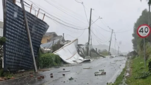 Imagens aéreas da destruição confirmam mais um tornado na Serra Gaúcha 9 farroupilha10.jpg